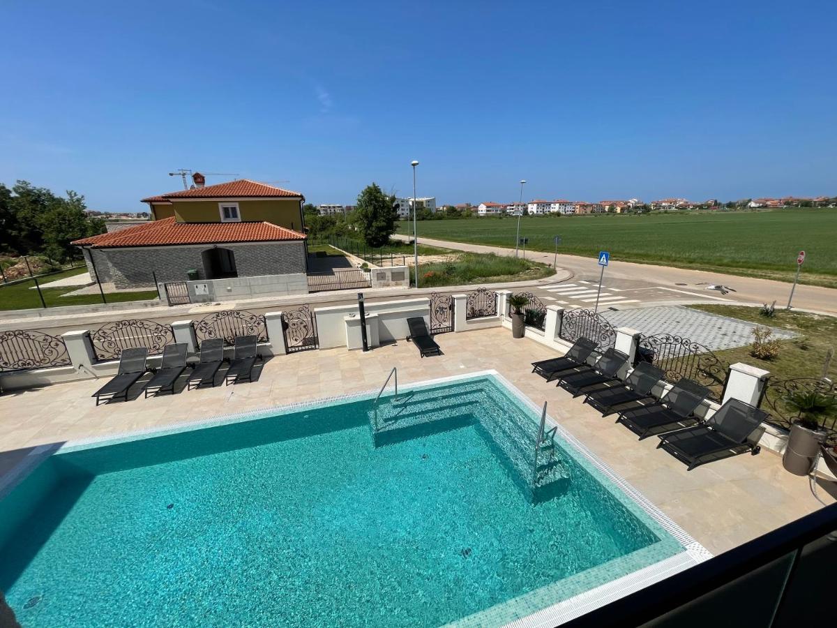 Vila Softic Azra Umag Exterior photo