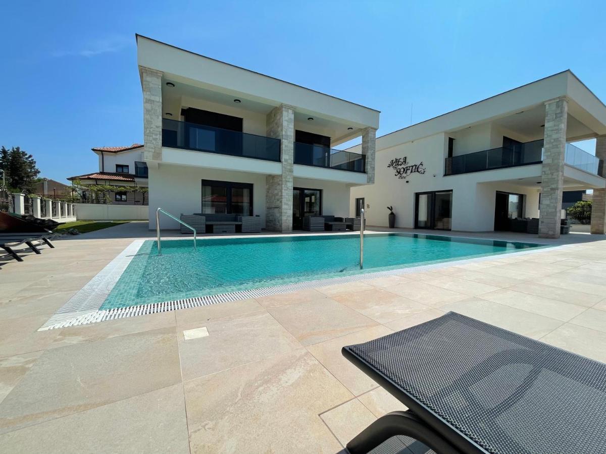 Vila Softic Azra Umag Exterior photo